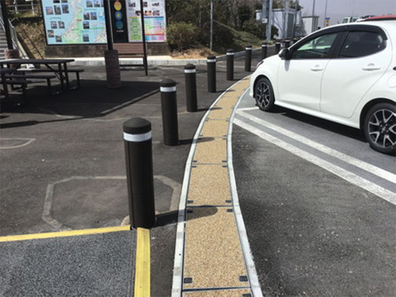 ファイングレーチング【透水性化粧蓋】/株式会社ファイン工業