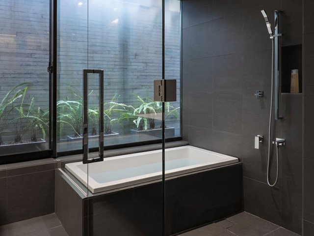 アクリル製 埋込型バスタブ/フォンテトレーディング株式会社