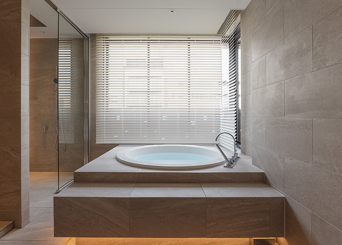 アクリル製 埋込型バスタブ/フォンテトレーディング株式会社