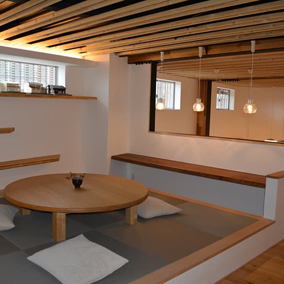 白い壁/富士川建材工業株式会社