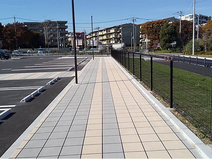 フジタ道路株式会社/遮熱デザインスプレー