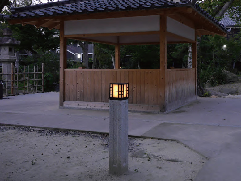 独灯 / 株式会社風憩セコロ