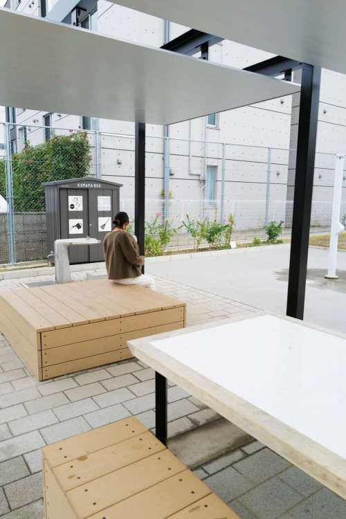 ハコ型ベンチ「ハコベン」 / 株式会社風憩セコロ