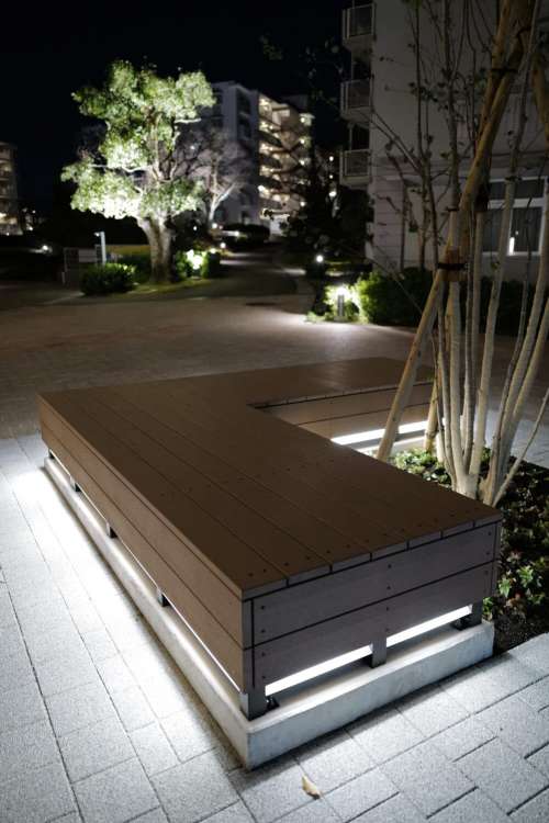ハコ型ベンチ「ハコベン」 / 株式会社風憩セコロ