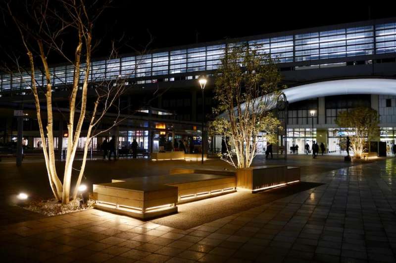 ハコ型ベンチ「ハコベン」 / 株式会社風憩セコロ