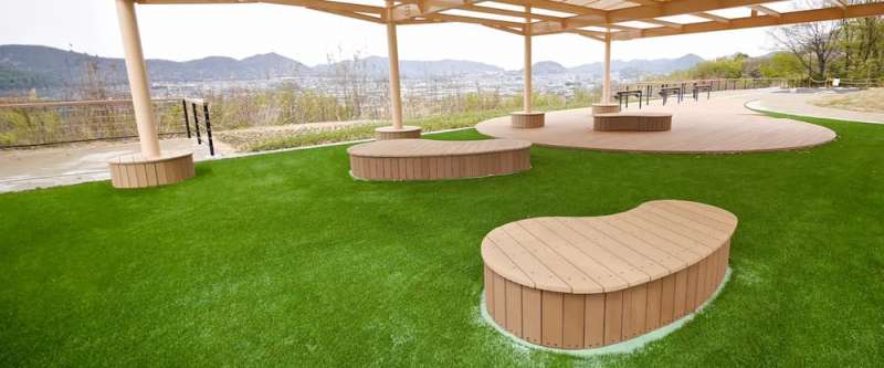 ハコ型ベンチ「ハコベン」 / 株式会社風憩セコロ