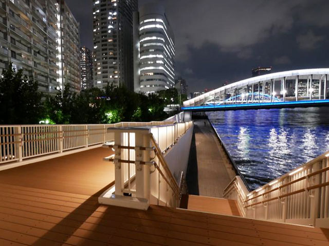 再生木材手すり『セコロウッド憩木』|株式会社風憩セコロ