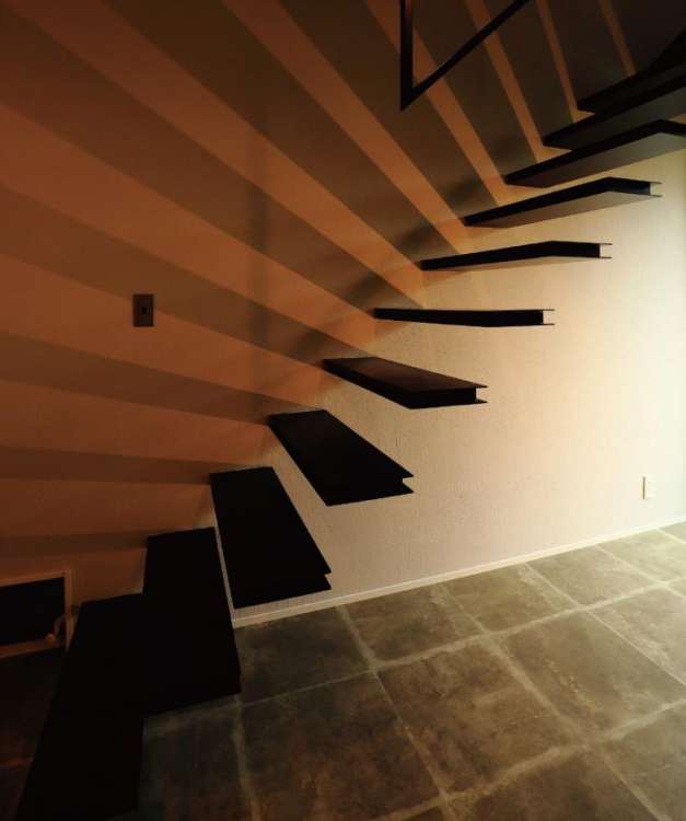 片持ち階段 福井アルミ工業