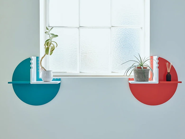 壁掛けシェルフ Bite It !