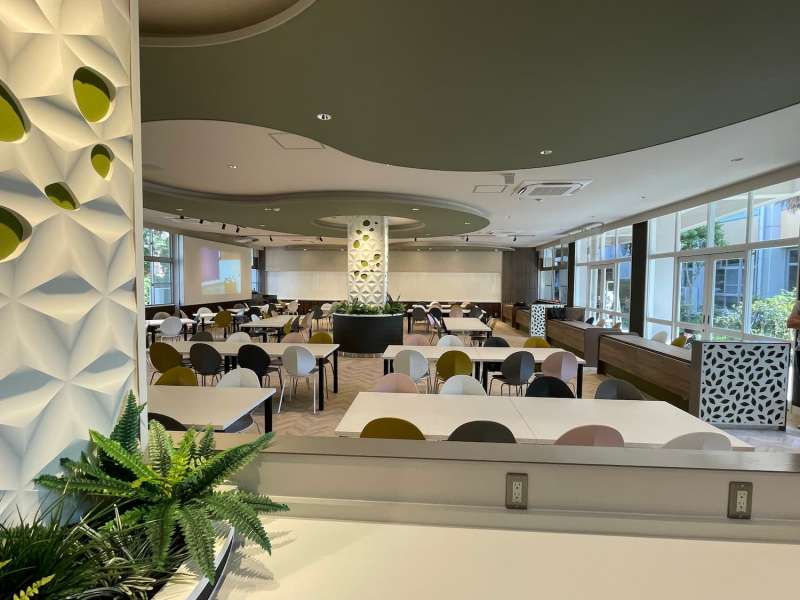 「FREE VEIL」 (建築用内外装用装飾デザインパネル) / 株式会社G-GRAPHY