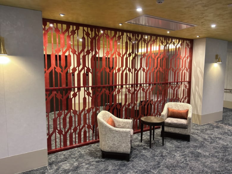 「FREE VEIL」 (建築用内外装用装飾デザインパネル)