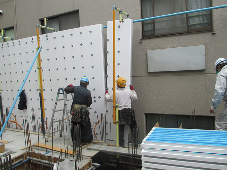 高断熱・高遮音!無足場施工可能!職人不足にピッタリ!「RC乾式外断熱ガンバリ工法」(特許登録多数)