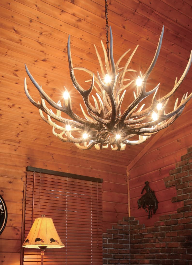 DEER HORN CHANDELIR(鹿角シャンデリア6灯式)