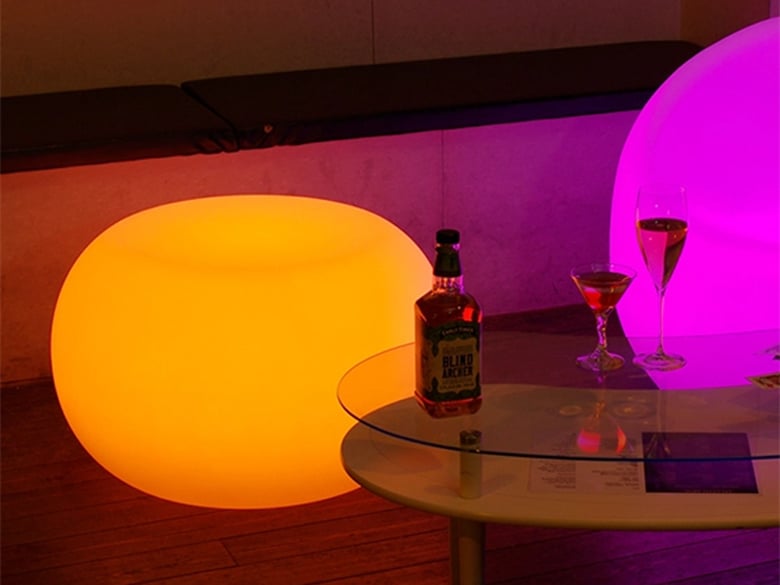 光るファニチャーシリーズ【テーブル MOON】(レンタルも可能)