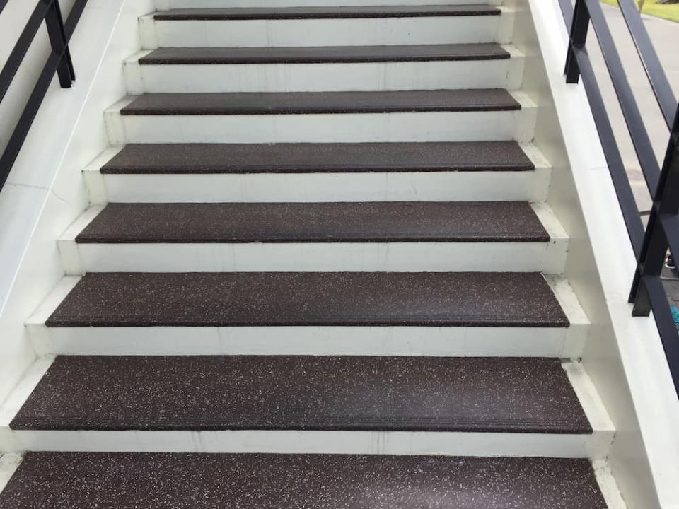 デュラフレックス スポーツ【階段用】