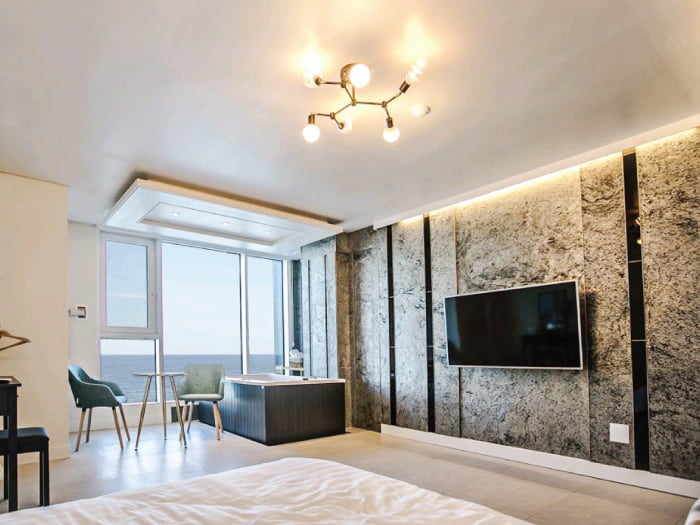 天然石複合パネル Reco Stone(レコストーン)