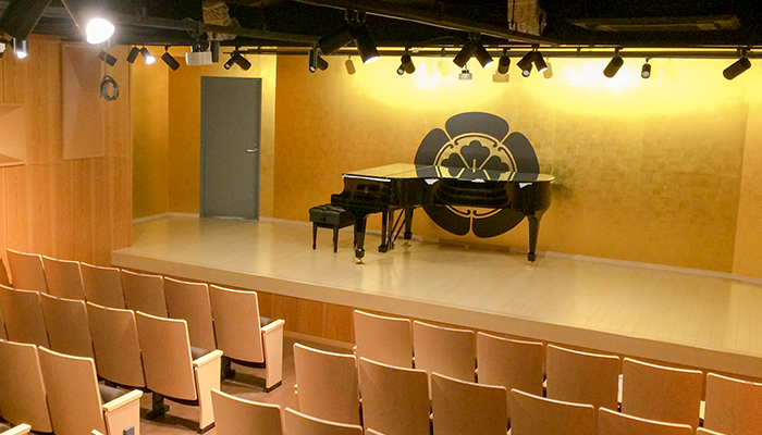 新金・新銀 平押柄ビニールクロス