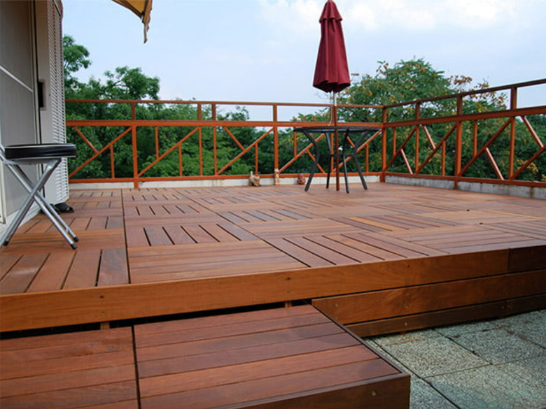 戸建住宅用のウッドデッキ