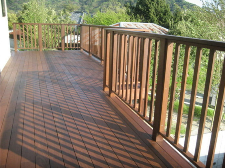 戸建住宅用のウッドデッキ