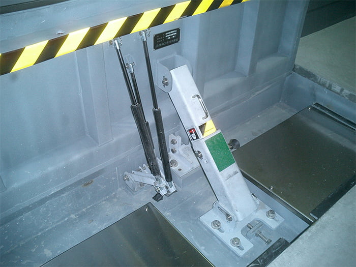 【ミズガード】跳ね上げ式防水板