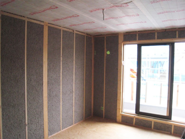 セルロース断熱材