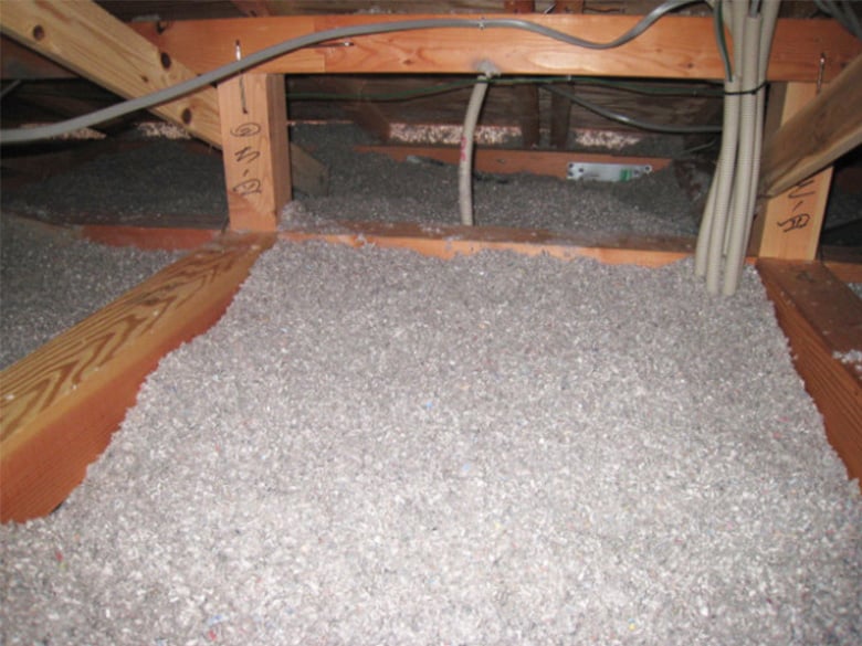 セルロース断熱材