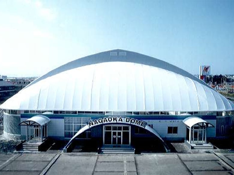 スポーツ施設用テント 施工実績/今泉テント株式会社