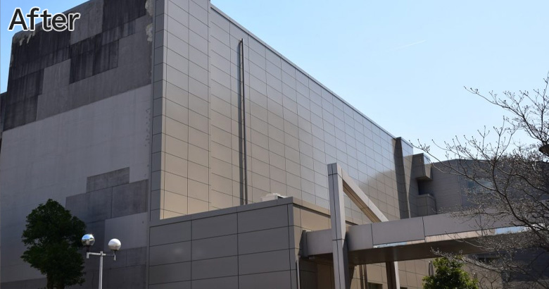 外壁一面をカバーする「ISノンシールパネル タイルカバー工法」