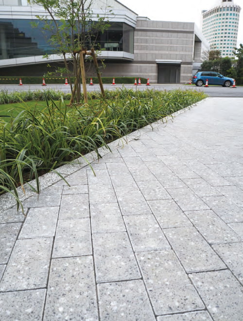 舗装ブロック【ザ・擬石】