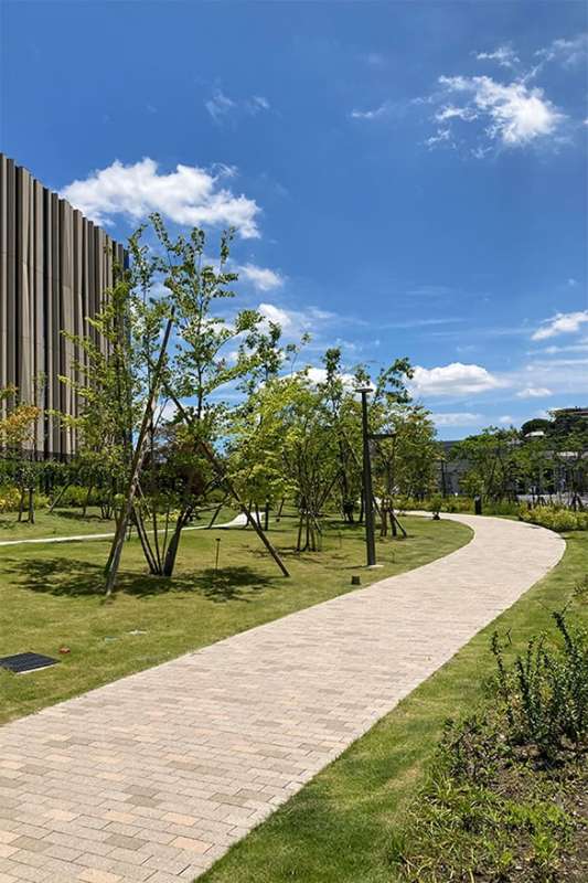 舗装ブロック【しっとり】/株式会社イワタ