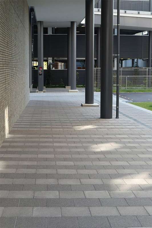 舗装ブロック【からっと】/株式会社イワタ