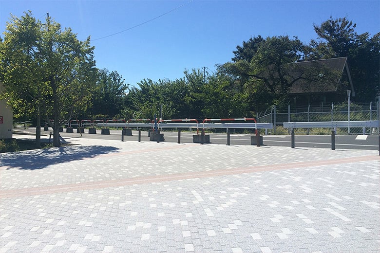 舗装ブロック【アースクルーLC】/株式会社イワタ