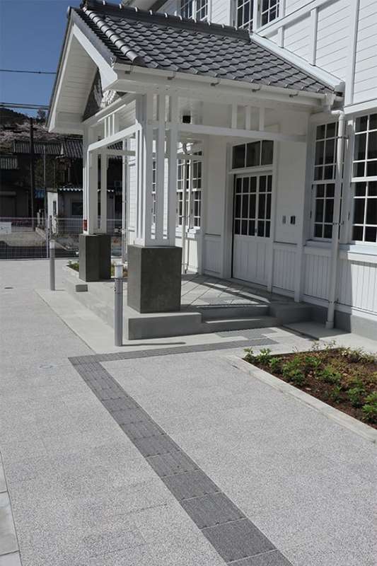 舗装ブロック【アースクルーMS】/株式会社イワタ