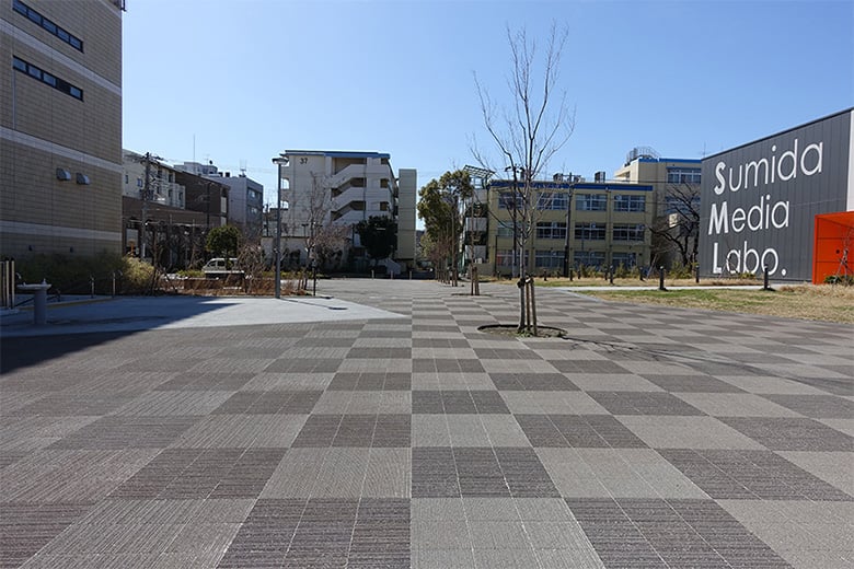 舗装ブロック【くしびき】/株式会社イワタ