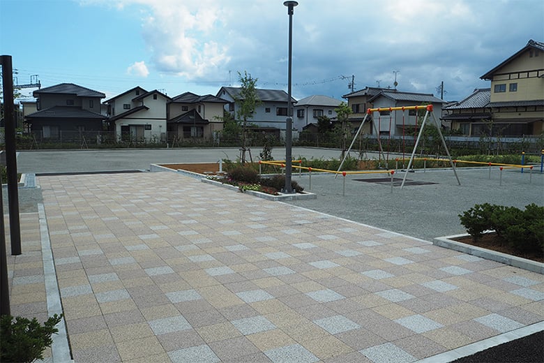 舗装ブロック【サアラ】/株式会社イワタ