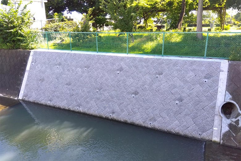 エコ・スプリットン鳳来Ⅱ/株式会社イワタ