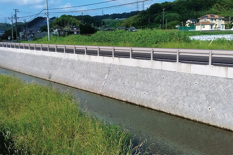 エコ・スプリットン鳳来Ⅱ/株式会社イワタ