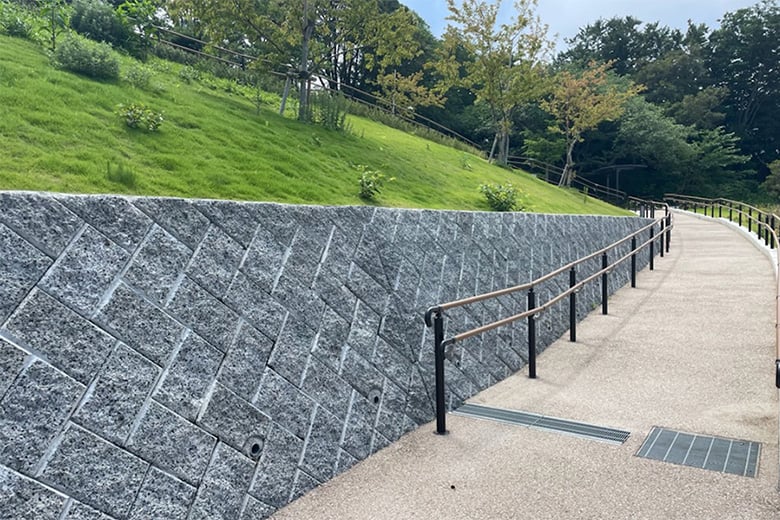 エコ・スプリットン鳳来Ⅱ/株式会社イワタ