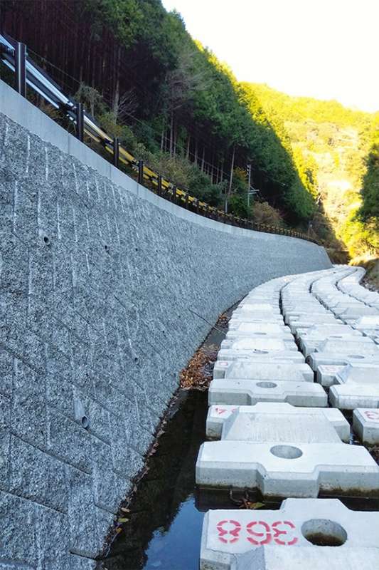 エコ・スプリットン鳳来Ⅱ/株式会社イワタ