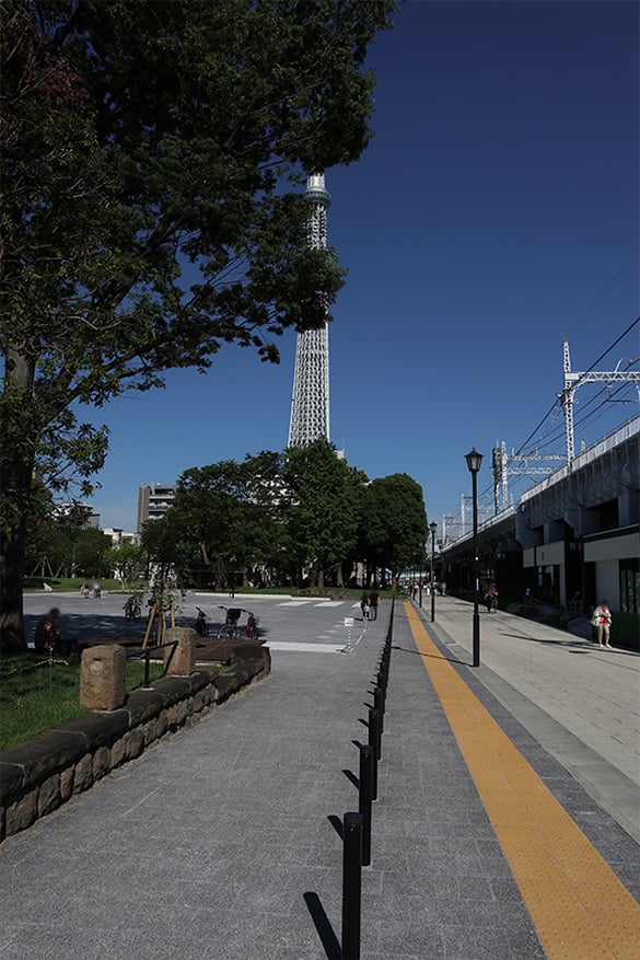 舗装ブロック【アースクルーLC】