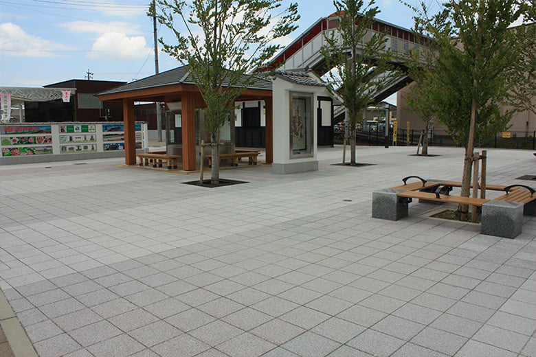 舗装ブロック【アースクルーLC】