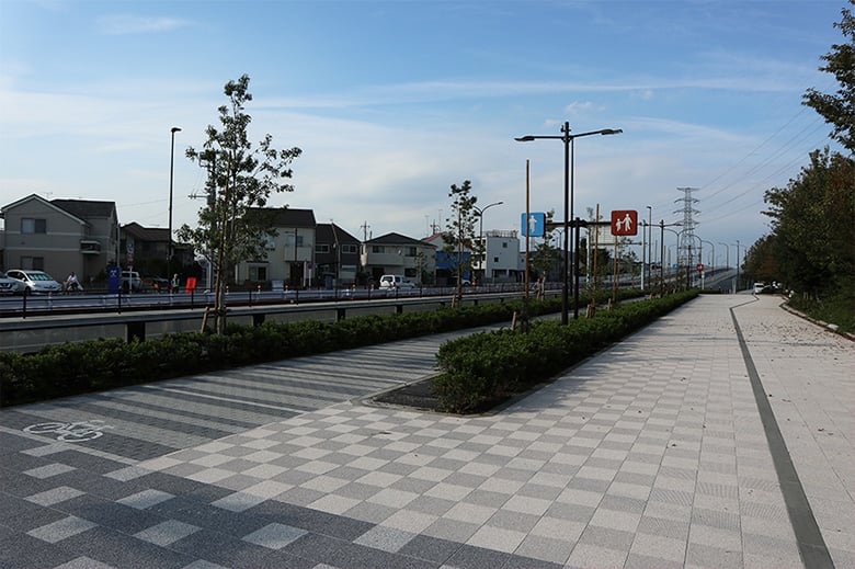 舗装ブロック【アースクルーSLIT】