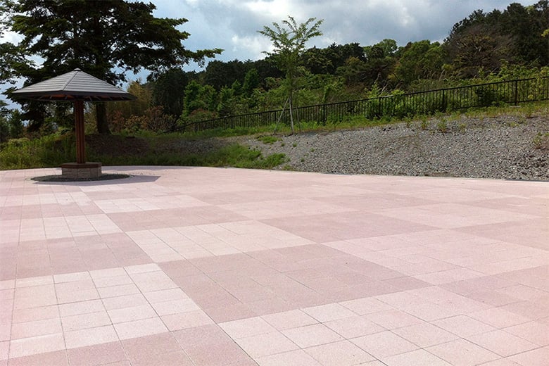 舗装ブロック【Reviveスリット】