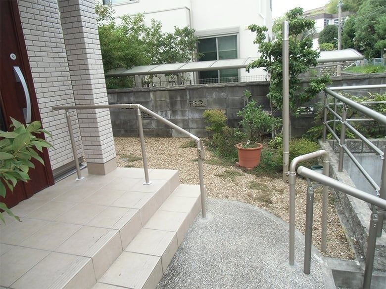 屋外手すりコートシリーズ (はね上げ手すり)