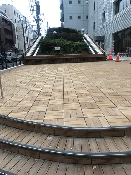 E&apos;s-WOOD 外構材(ウッドデッキ・ルーバー・フェンス)