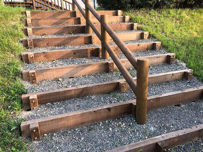 E&apos;s-WOOD 外構材(ウッドデッキ・ルーバー・フェンス)