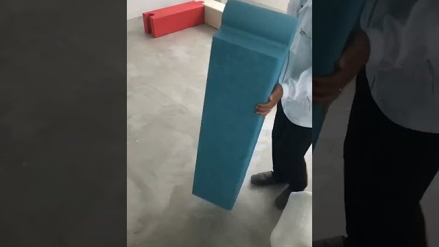 〈組み立ての様子〉キッズコーナーcorte/株式会社ウエノシステック