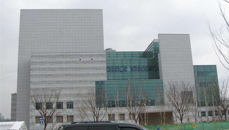 ニューヒューミライト