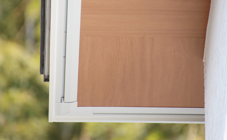 鋼板製 軒天換気材(軒先・壁際タイプ)30分・45分準耐火構造認定品(FV-DE) /鋼板製 軒天換気材(軒先・壁際タイプ)(FV-E)