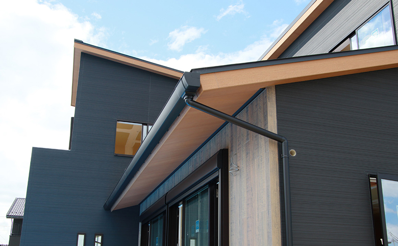 鋼板製 軒天換気材(軒先・壁際タイプ)30分・45分準耐火構造認定品(FV-DE) /鋼板製 軒天換気材(軒先・壁際タイプ)(FV-E)